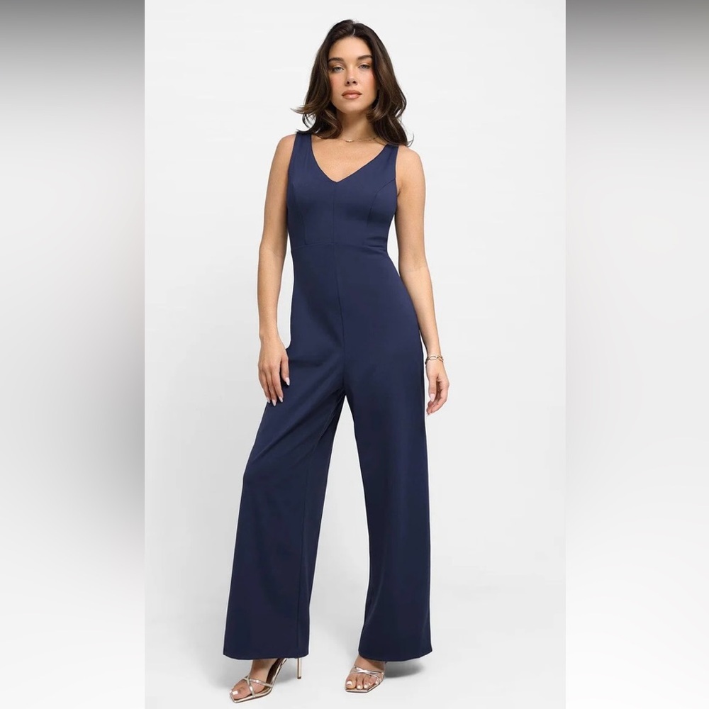 NWT Popilush Wide Leg Sleeveless V-Neck Shapewear Romper Size Medium